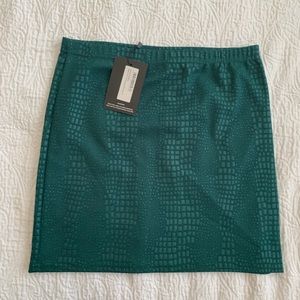 PrettyLittleThing Green Textured Pencil Skirt